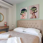 Design Central Suite In The Heart Of The City
