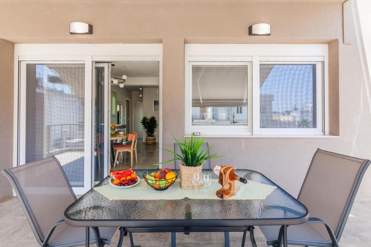 Design Central In The Heart Of The City Appartement Héraklion